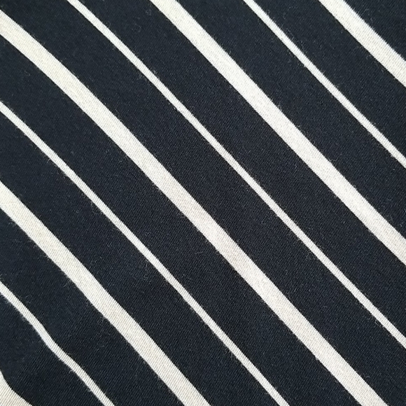 Cable & Gauge Soft Stretchy Tee - Picture 2 of 4